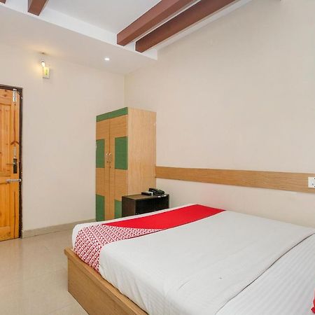 Oyo 436 Emirates Suites Bangalore Exterior foto