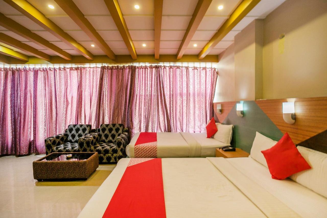 Oyo 436 Emirates Suites Bangalore Exterior foto